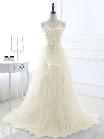 A-Line/Princess Tulle Applique Sweetheart Sleeveless Sweep/Brush Train Prom Dress