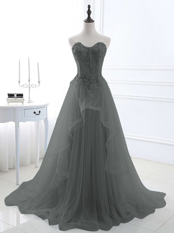 A-Line/Princess Tulle Applique Sweetheart Sleeveless Sweep/Brush Train Prom Dress